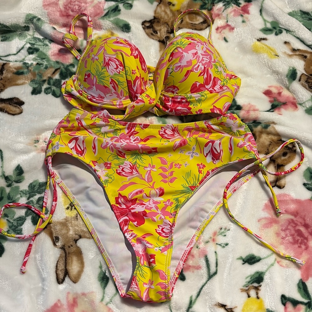 Swim suit